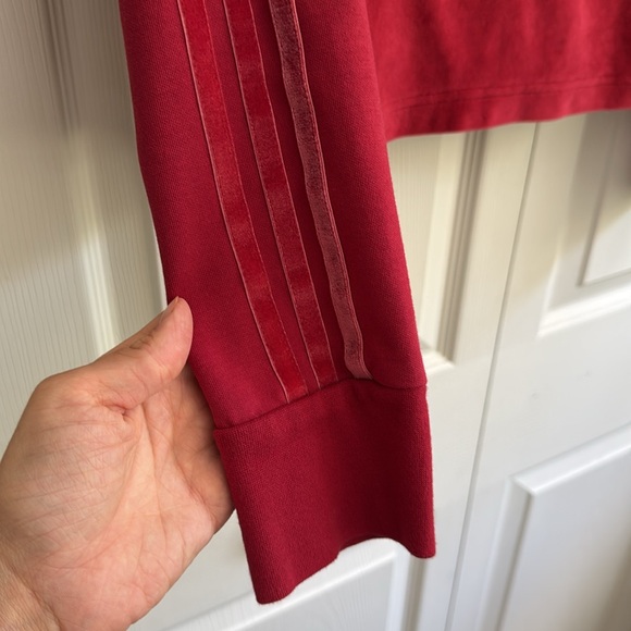 Adidas Red Mock Neck Turtleneck Velour Striped Arms - Picture 10 of 11